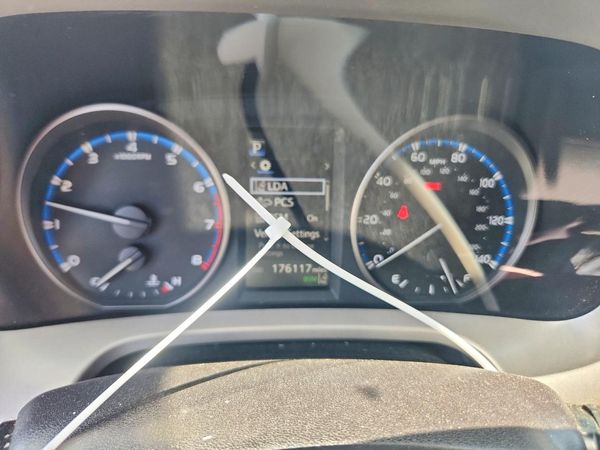 2018 TOYOTA RAV4 Adventure/XLE