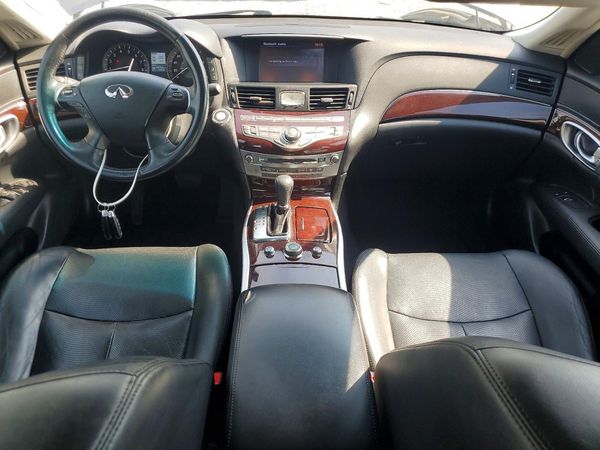 2015 INFINITI Q70