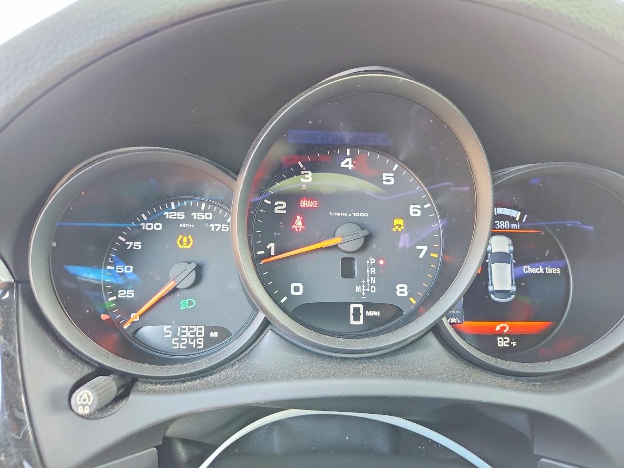 2018 PORSCHE MACAN