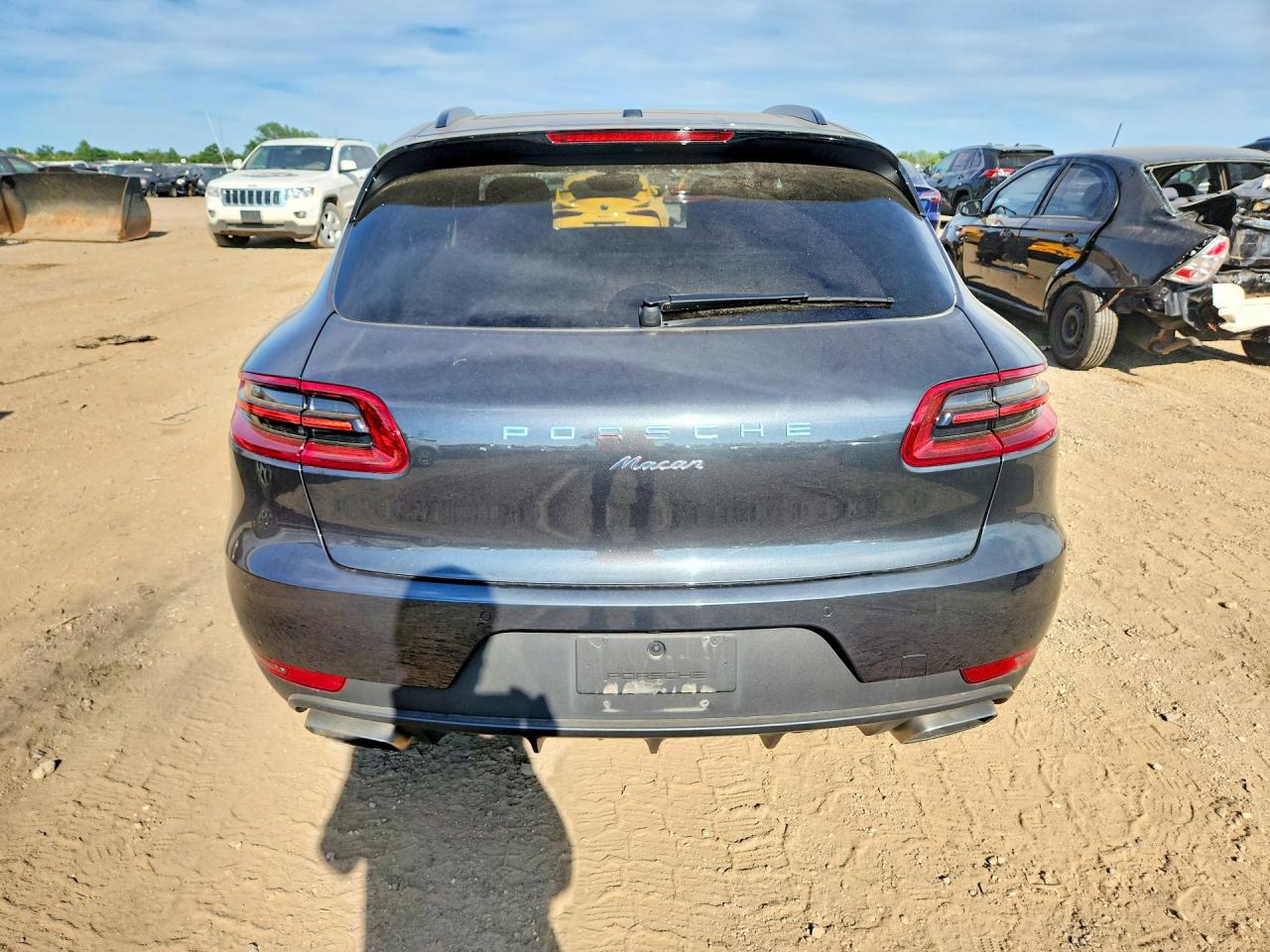 2018 PORSCHE MACAN