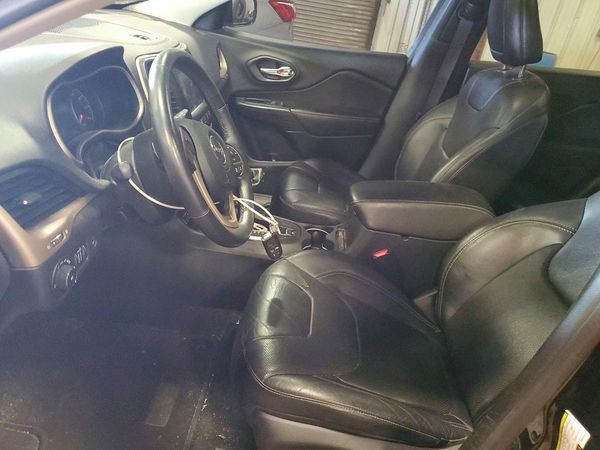 2014 JEEP CHEROKEE Limited — DENT