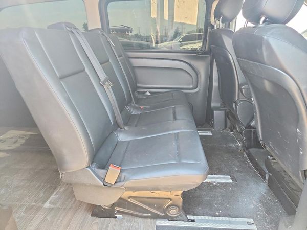 2017 MERCEDES-BENZ METRIS