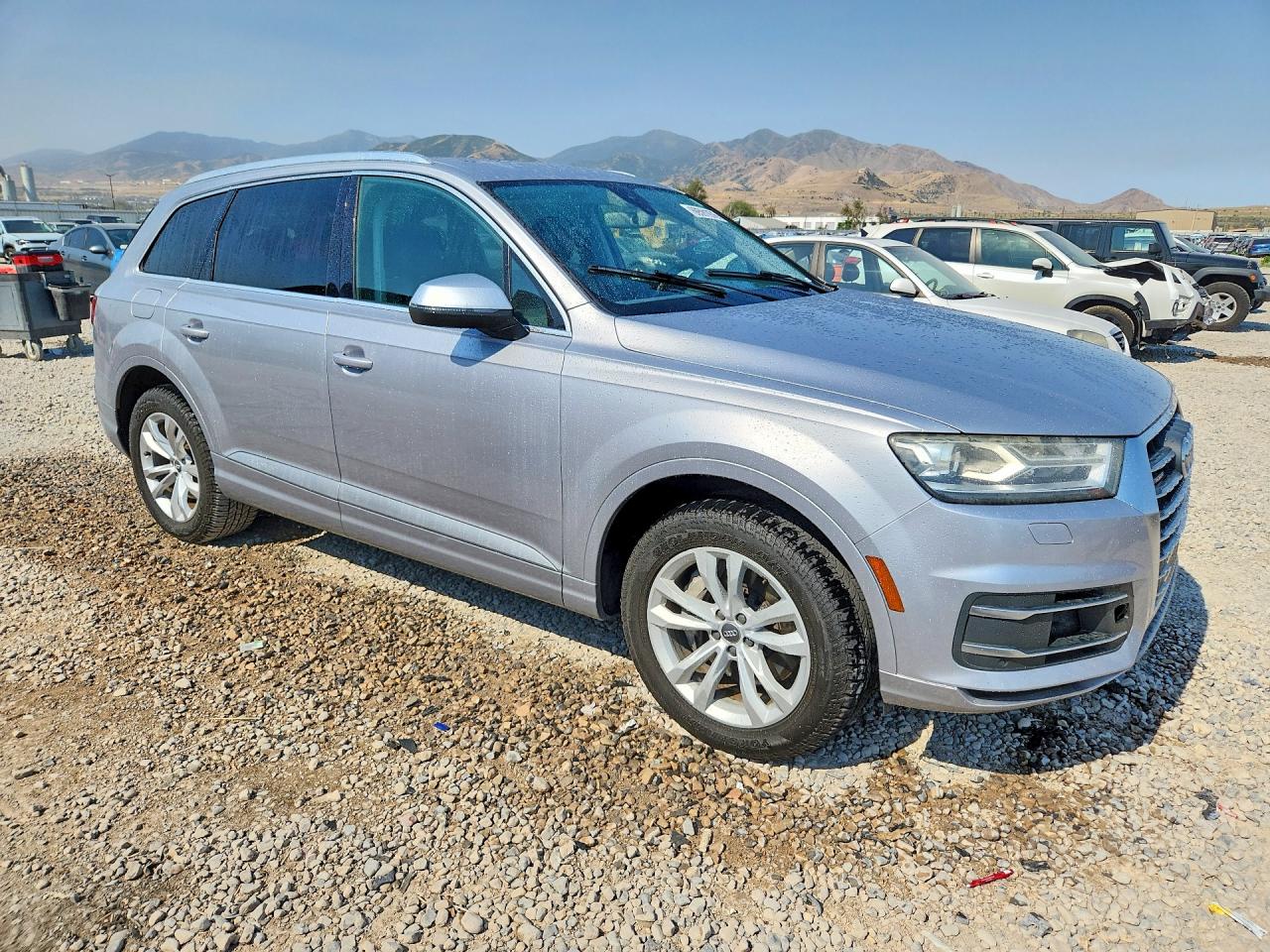 2017 AUDI Q7 quattro Premium Plus