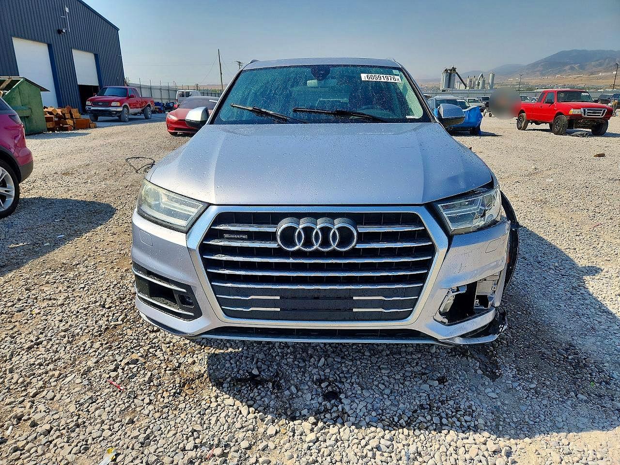 2017 AUDI Q7 quattro Premium Plus