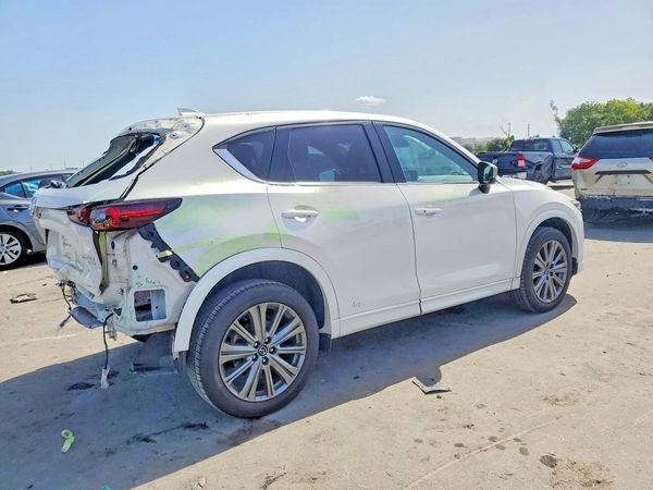 2024 MAZDA CX-5 Signature