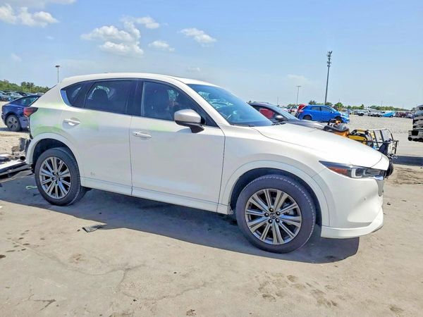 2024 MAZDA CX-5 Signature