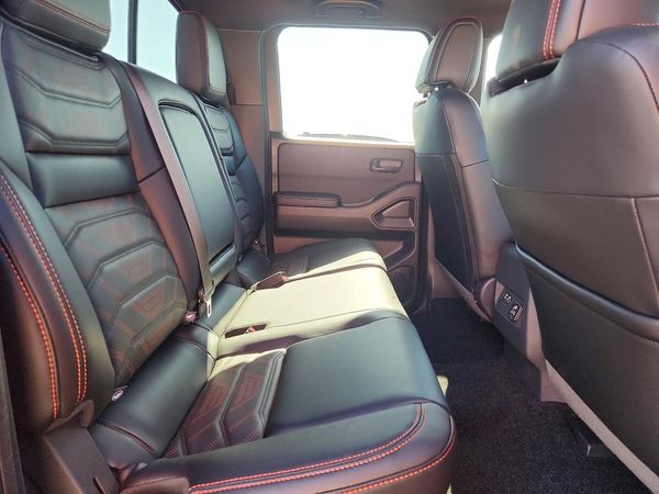 2026 NISSAN FRONTIER