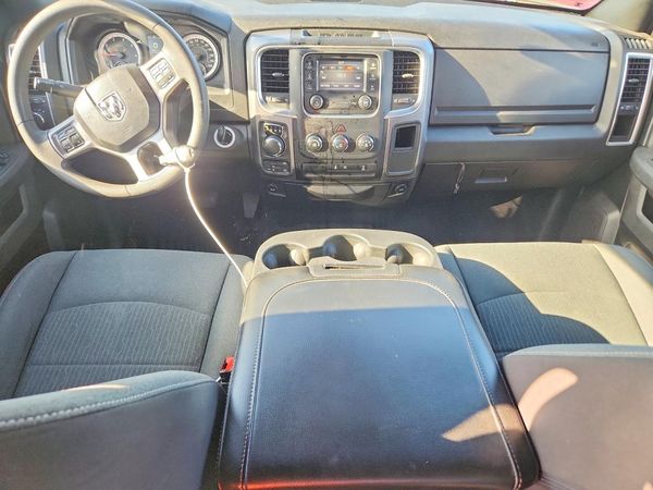 2024 RAM 1500 CLASSIC SLT / Warlock