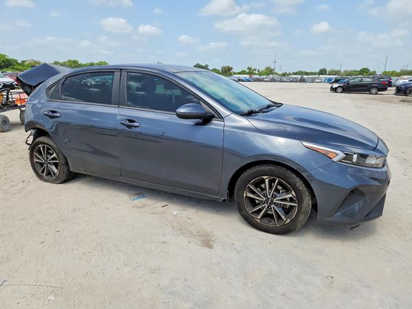 2022 KIA FORTE FE, LXS