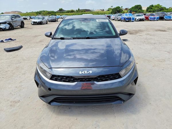 2022 KIA FORTE FE, LXS