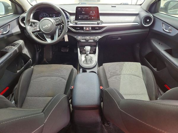 2022 KIA FORTE FE, LXS