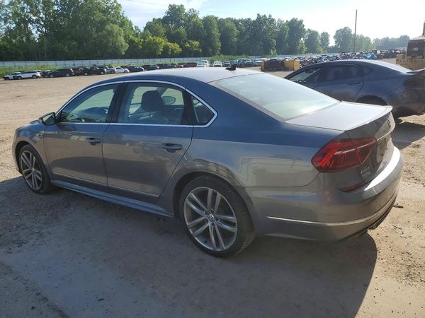 2017 VOLKSWAGEN PASSAT R-Line