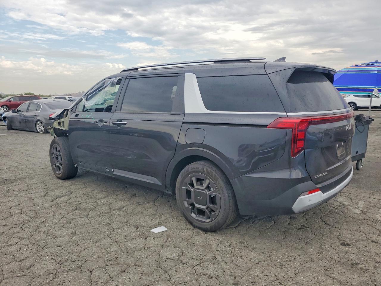 2025 KIA CARNIVAL EX