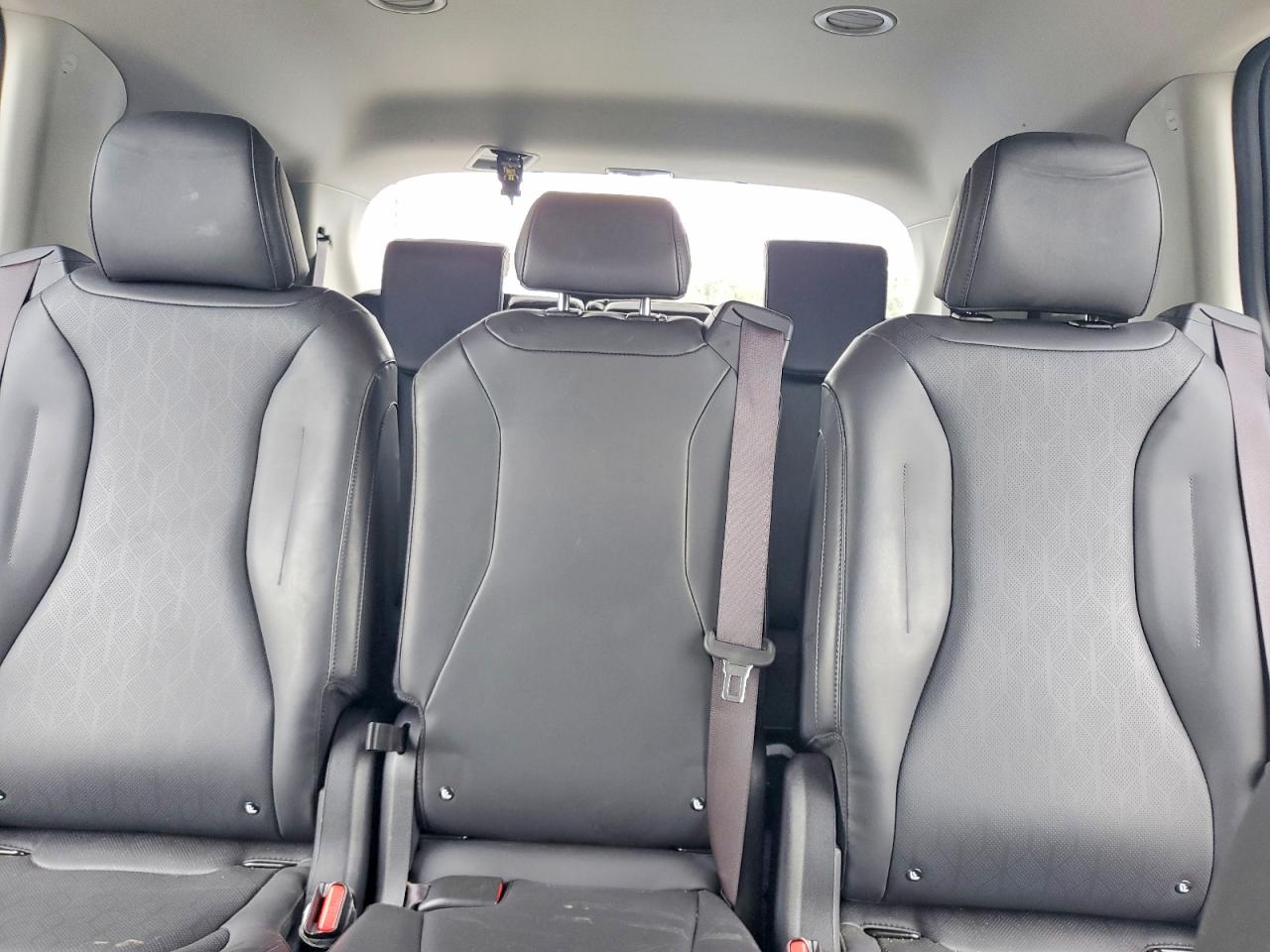 2025 KIA CARNIVAL EX