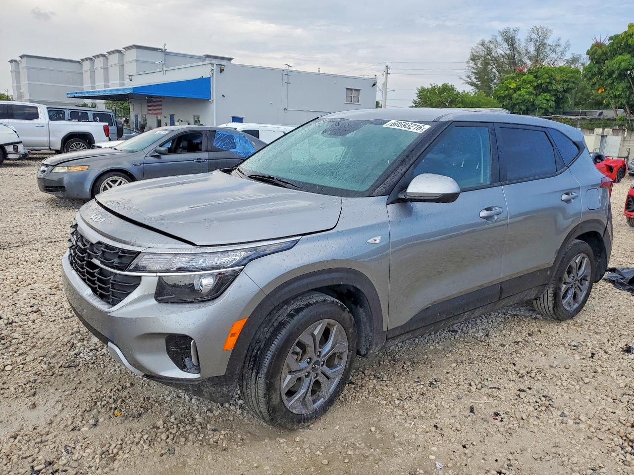 2024 KIA SELTOS LX
