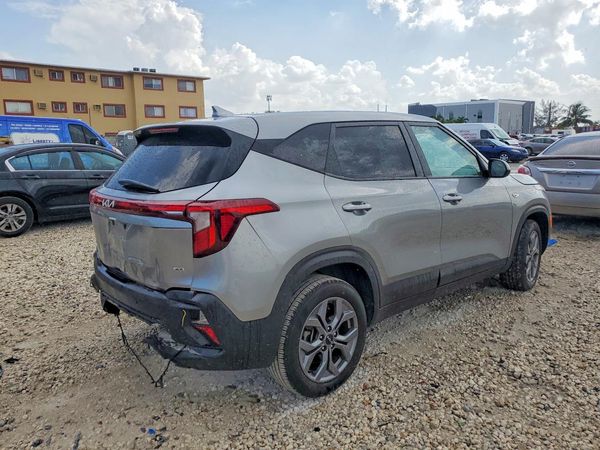 2024 KIA SELTOS LX