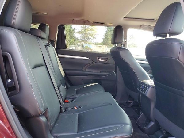 2016 TOYOTA HIGHLANDER Base/Hybrid