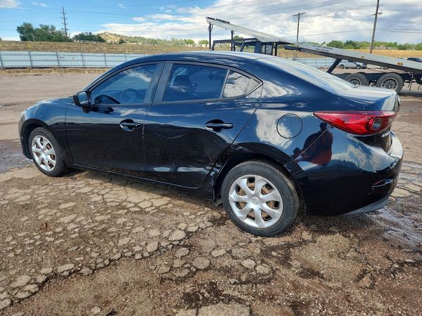2016 MAZDA 3 SV/Base