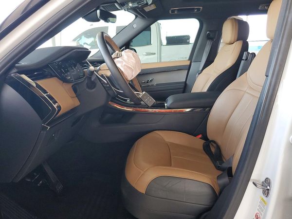 2025 LAND ROVER RANGE ROVER SPORT P460e Dynamic SE