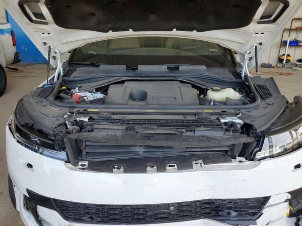 2025 LAND ROVER RANGE ROVER SPORT P460e Dynamic SE