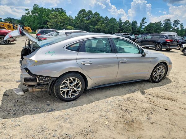 2023 HYUNDAI SONATA