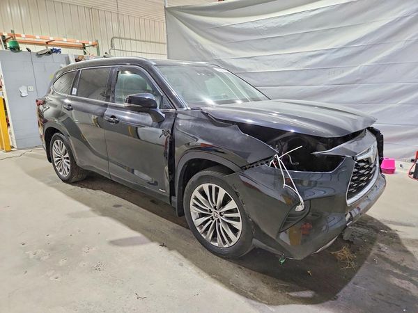 2024 TOYOTA HIGHLANDER HYBRID Platinum