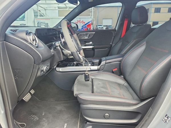 2023 MERCEDES-BENZ GLB