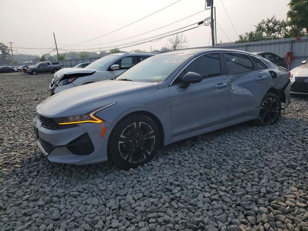2022 KIA K5