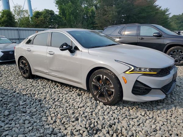 2022 KIA K5
