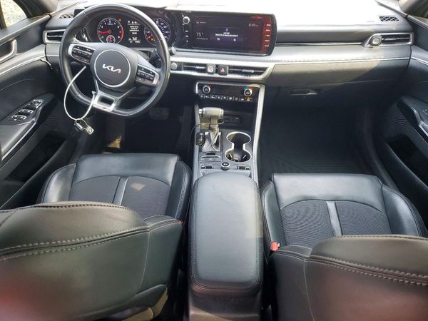 2022 KIA K5