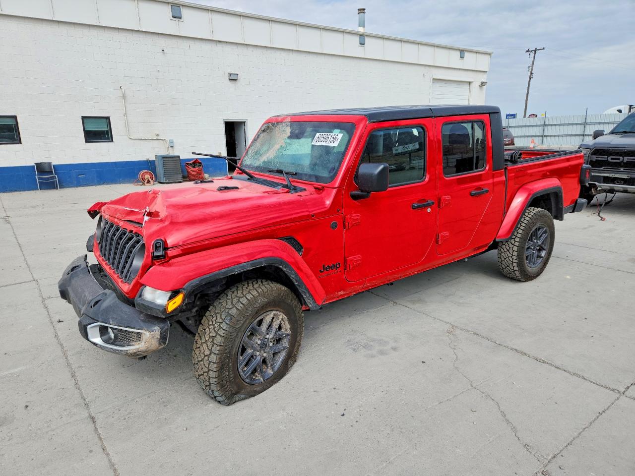 2024 JEEP GLADIATOR Sport — Front 3/4