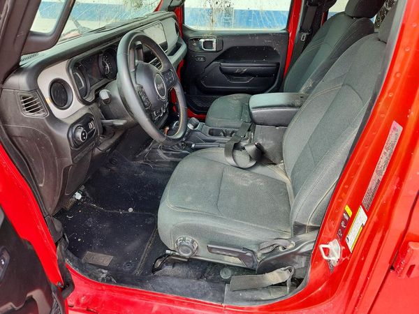 2024 JEEP GLADIATOR Sport — DENT
