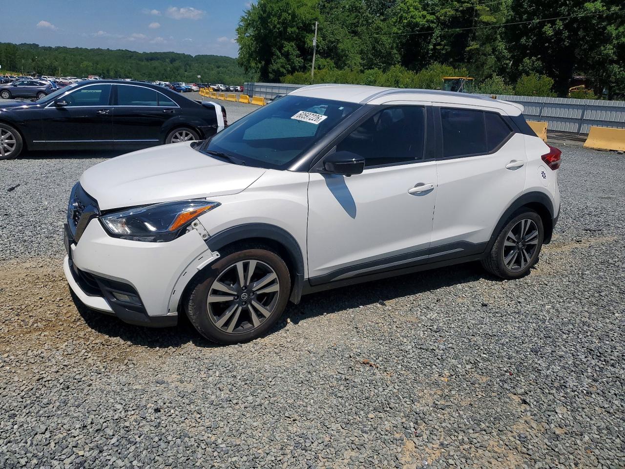 2020 NISSAN KICKS