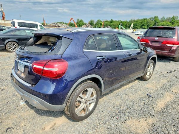 2019 MERCEDES-BENZ GLA GLA250-4M
