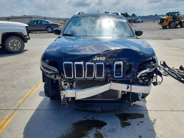 2019 JEEP CHEROKEE LATITUDE PLUS 4X4