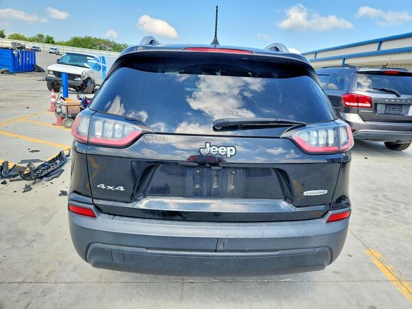 2019 JEEP CHEROKEE LATITUDE PLUS 4X4