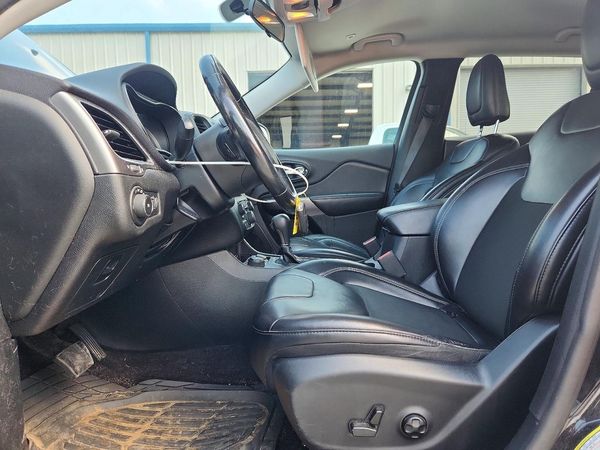 2019 JEEP CHEROKEE LATITUDE PLUS 4X4