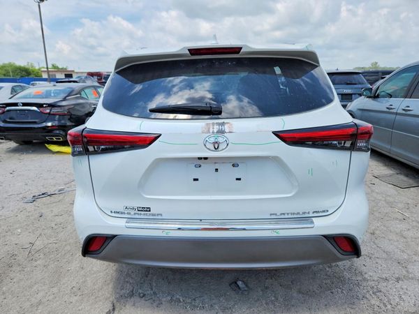 2021 TOYOTA HIGHLANDER Platinum