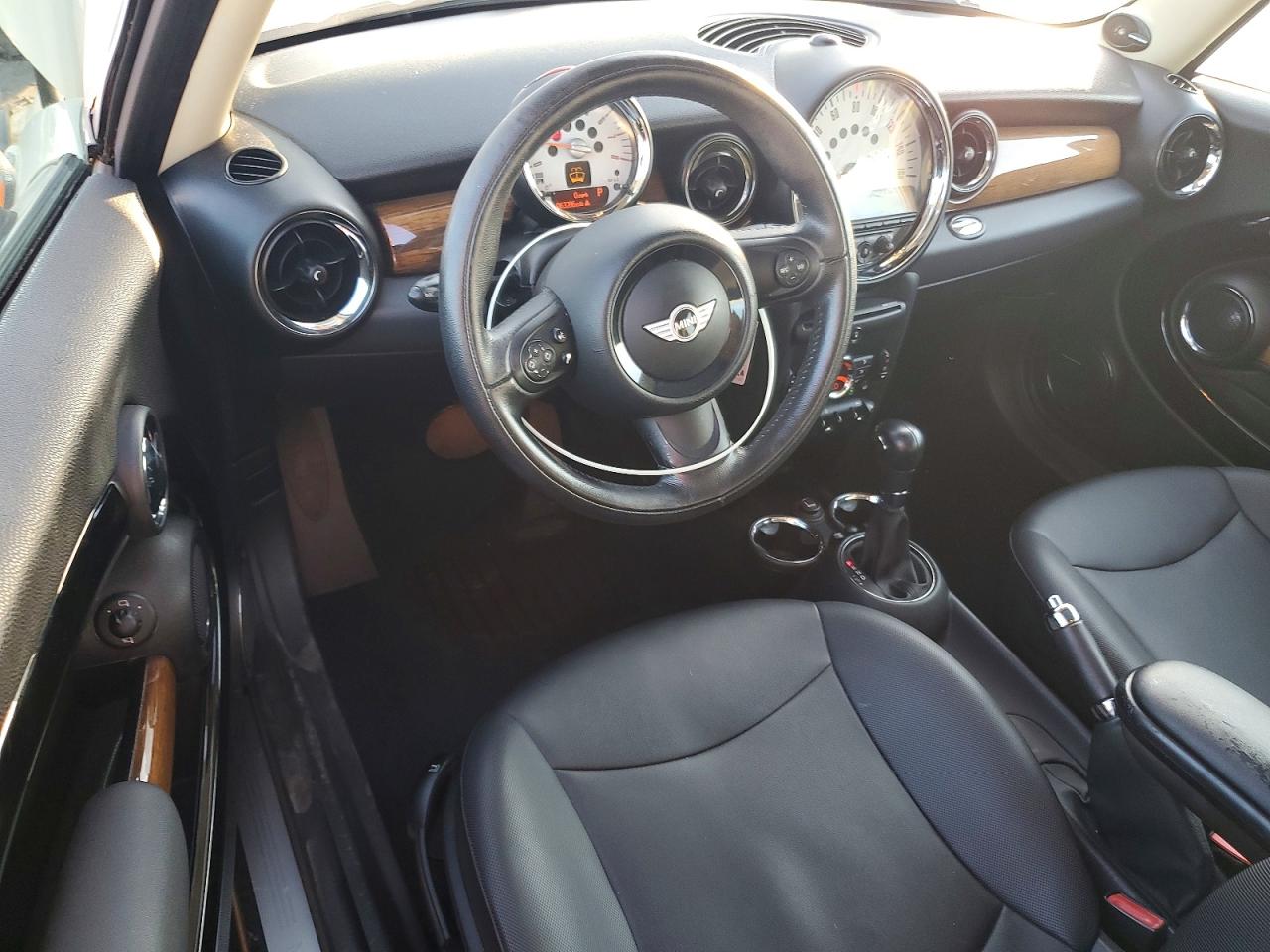2012 MINI COOPER