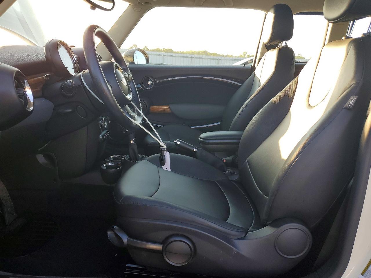 2012 MINI COOPER