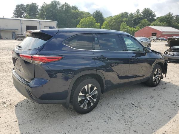 2020 TOYOTA HIGHLANDER XLE