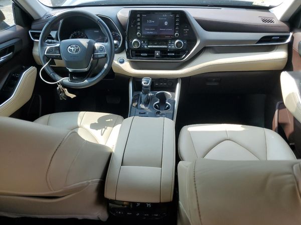 2020 TOYOTA HIGHLANDER XLE