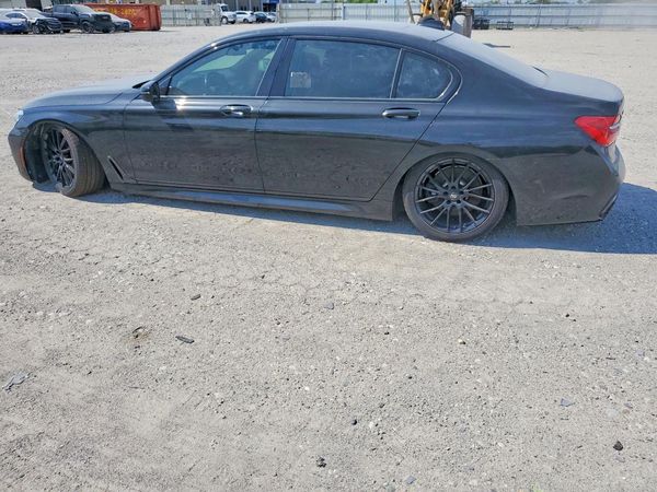 2018 BMW 750 xDrive