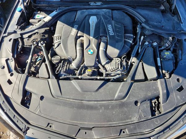2018 BMW 750 xDrive