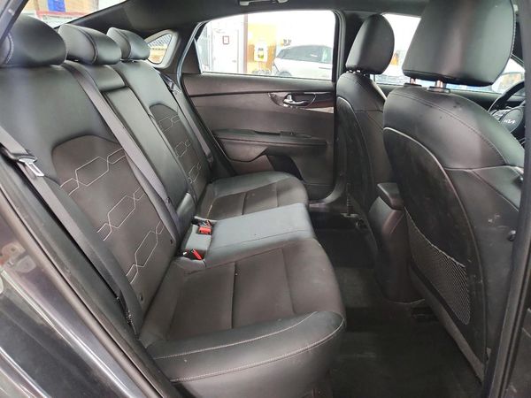 2022 KIA FORTE GT Line