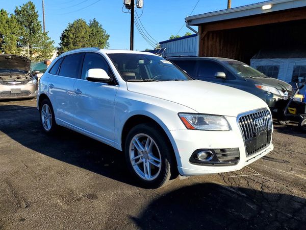 2017 AUDI Q5 quattro Premium Plus