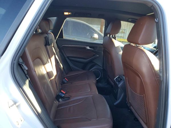 2017 AUDI Q5 quattro Premium Plus