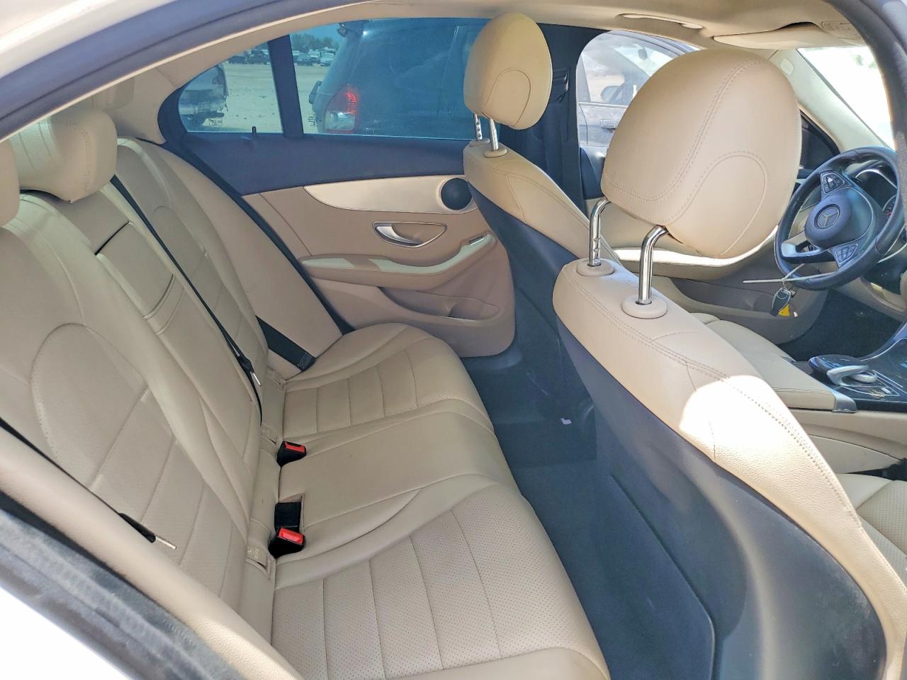 2016 MERCEDES-BENZ C C300