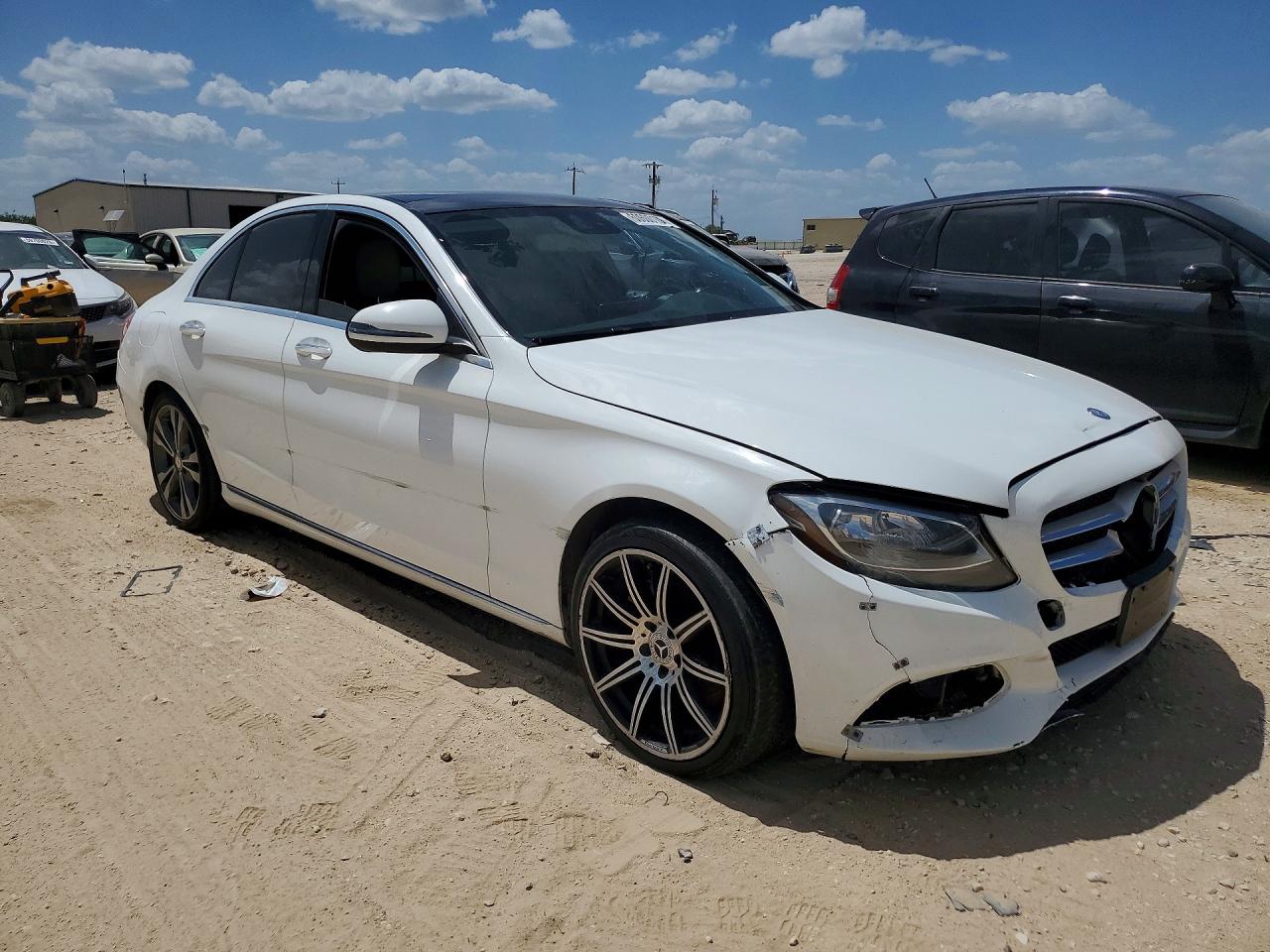 2016 MERCEDES-BENZ C C300