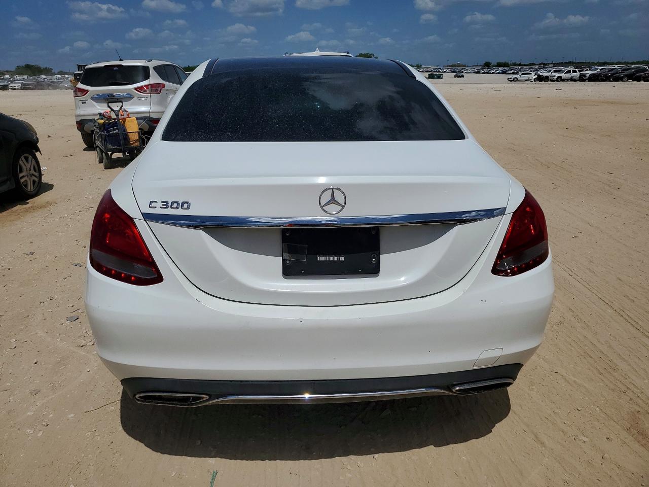 2016 MERCEDES-BENZ C C300